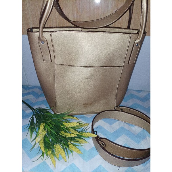 Tas Gold preloved Mole Indonesia