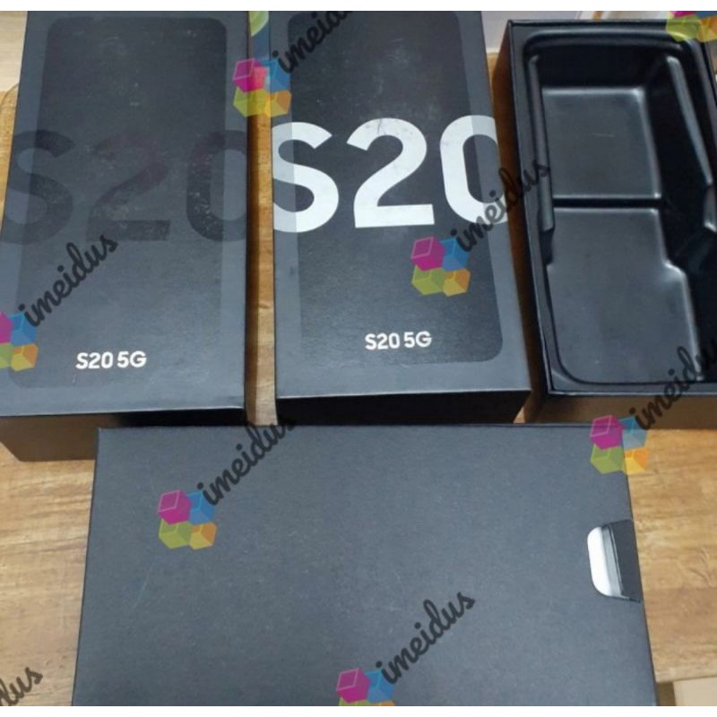 

Dus Kotak Samsung S20 Full Set OTG