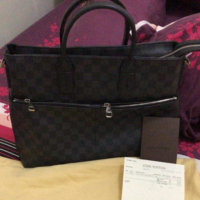 Tas pria original Louis Vuitton