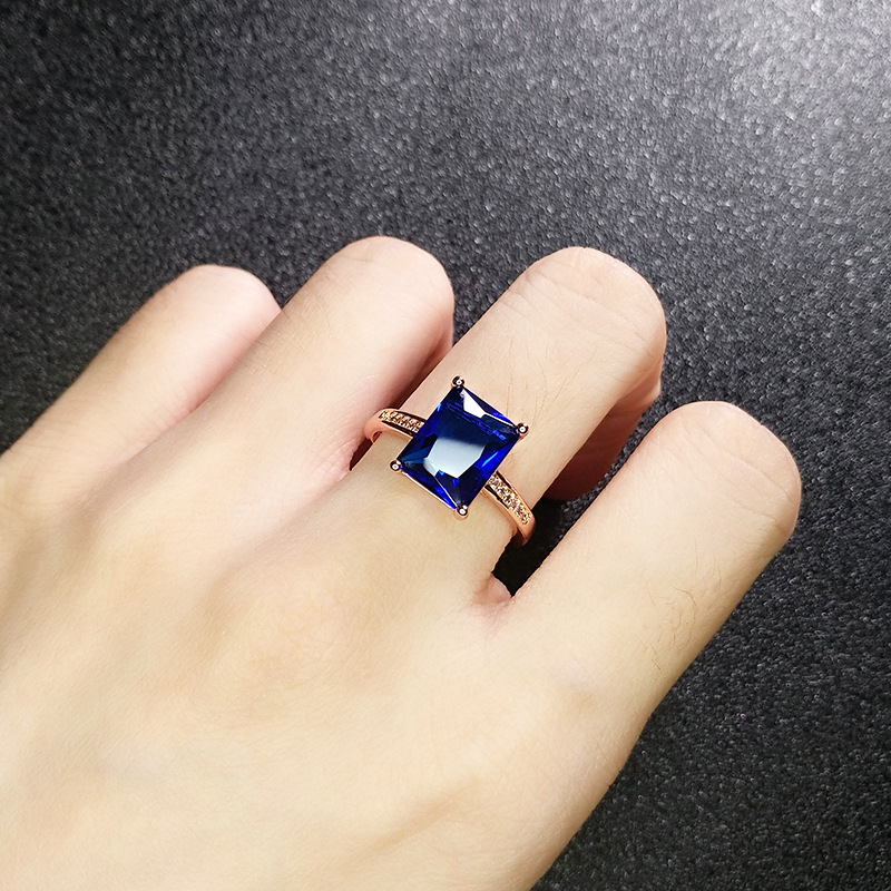 Cincin Berlian Sapphire Mewah Warna Rose Gold