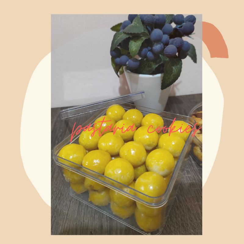 

Kue NASTAR Homemade Lembut Wangi Kinclong Tanpa Bahan Pengawet