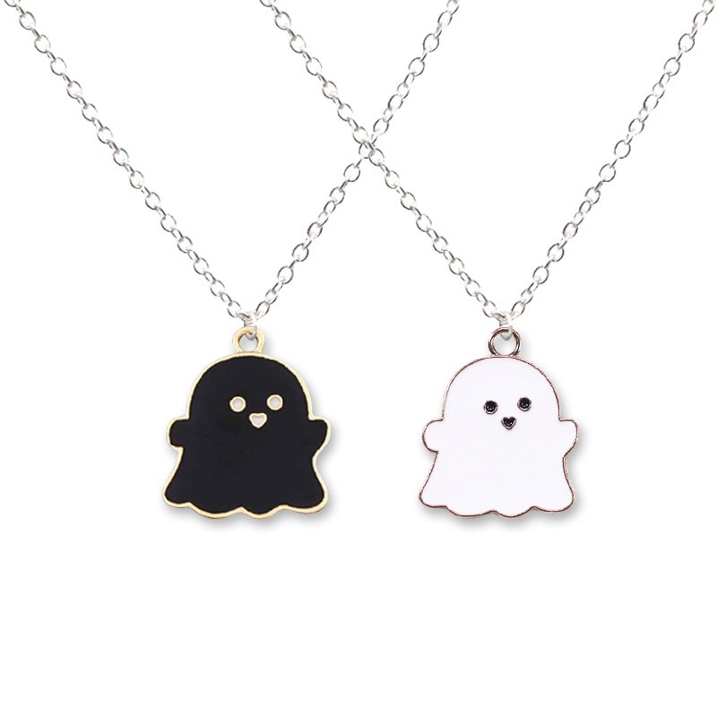 Kalung Rantai Dengan Liontin Hantu Hitam Putih Untuk Pria / Wanita
