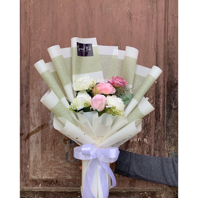 

BISA CUSTOM!!! Buket Mawar Artificial White Sage Green Medium Size