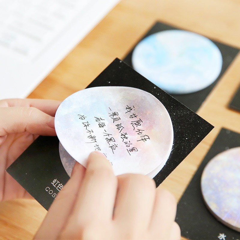 

Colorful Cosmos Round Sticky Notes [Creativ]