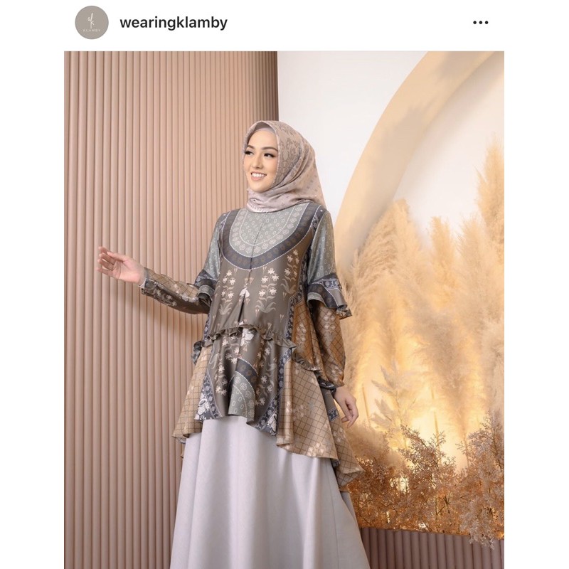 Padma Tunik Wearing Klamby Choco Truffle L