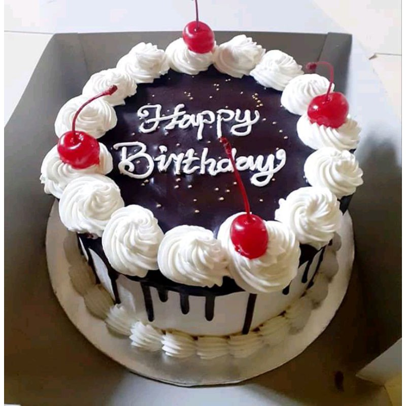 

kue ulang tahun blackforest diameter 16cm