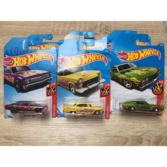 HW Hotwheels Flames