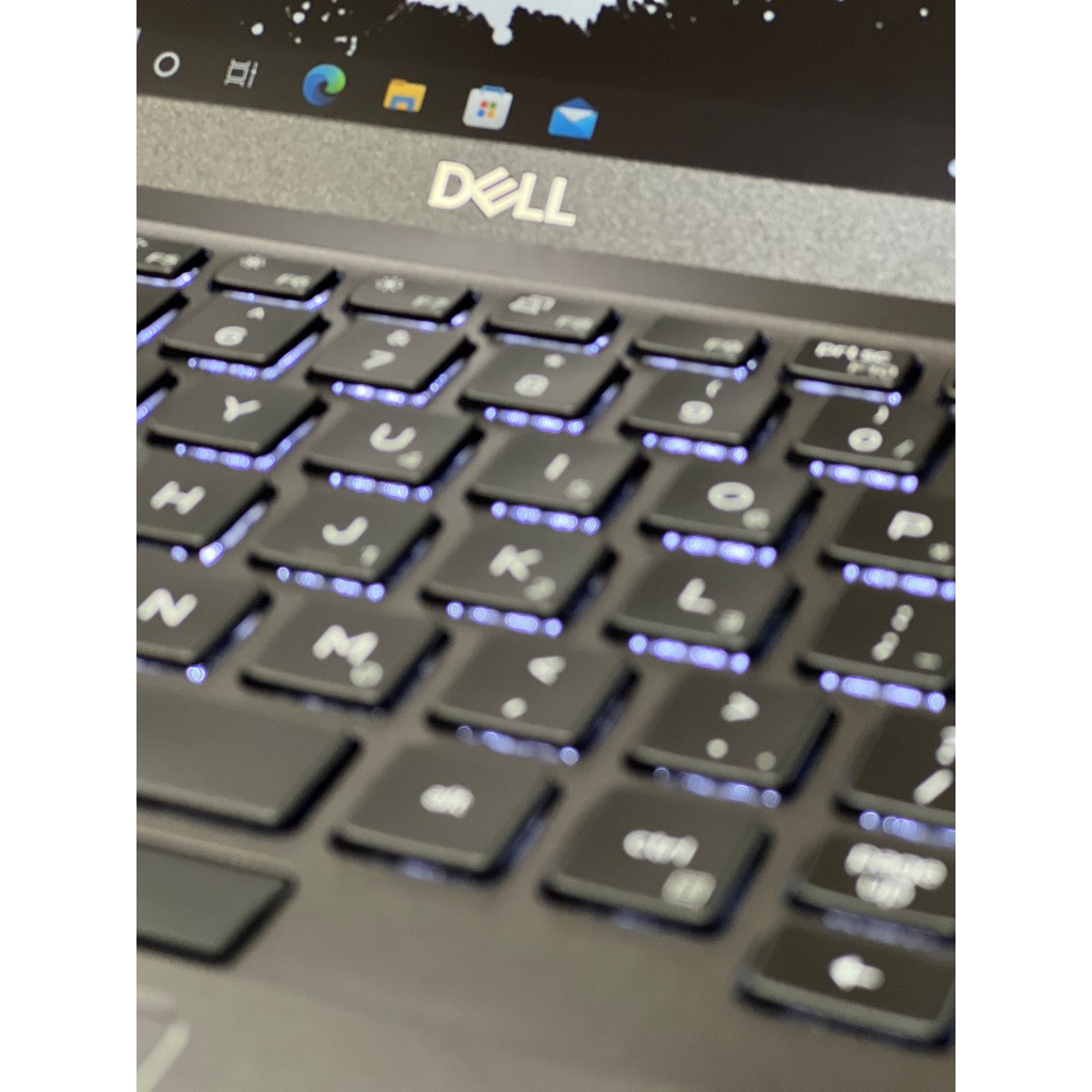 Laptop Second Dell latitude 5400 LikeNew Core I5 Gen8 RAM 8GB SSD 256 14 INC FULL HD Garansi Resmi aktif Sampai MARET 2025