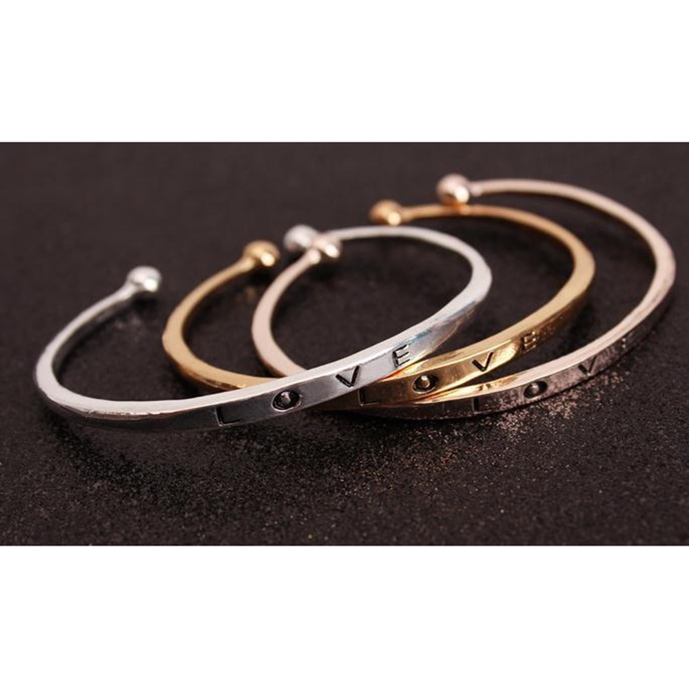 Gelang bangle Open retro Adjustable Desain Tulisan Love Untuk Wanita