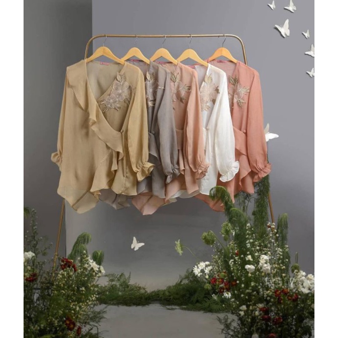 Fiora blouse by heylocal