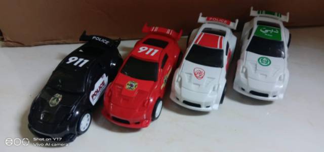 International police toys / mainan mobil polisi isi 4 pull back super bagus