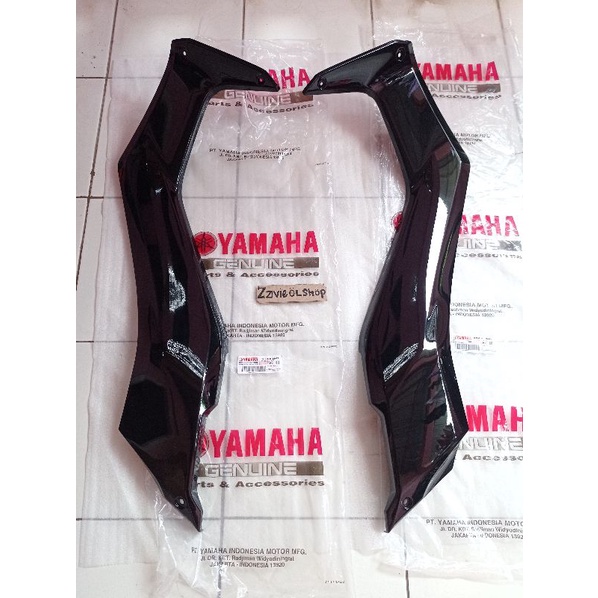 COVER SIDE 3&4 DELTA BOX ALL NEW NMAX 2021-2022 HITAM METALIK ORIGINAL YGP