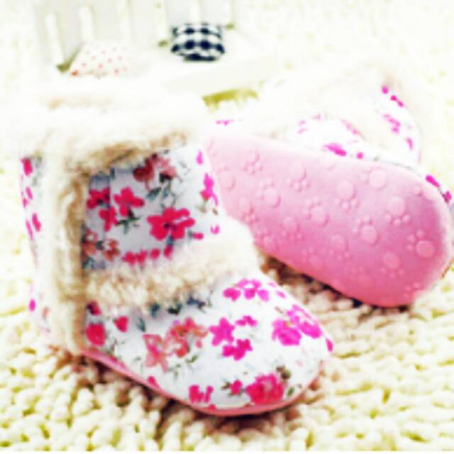 Sepatu boots bayi/sepatu boots anak/prewalker bayi/sepatu anak/boots bayi/boots import/boots winter