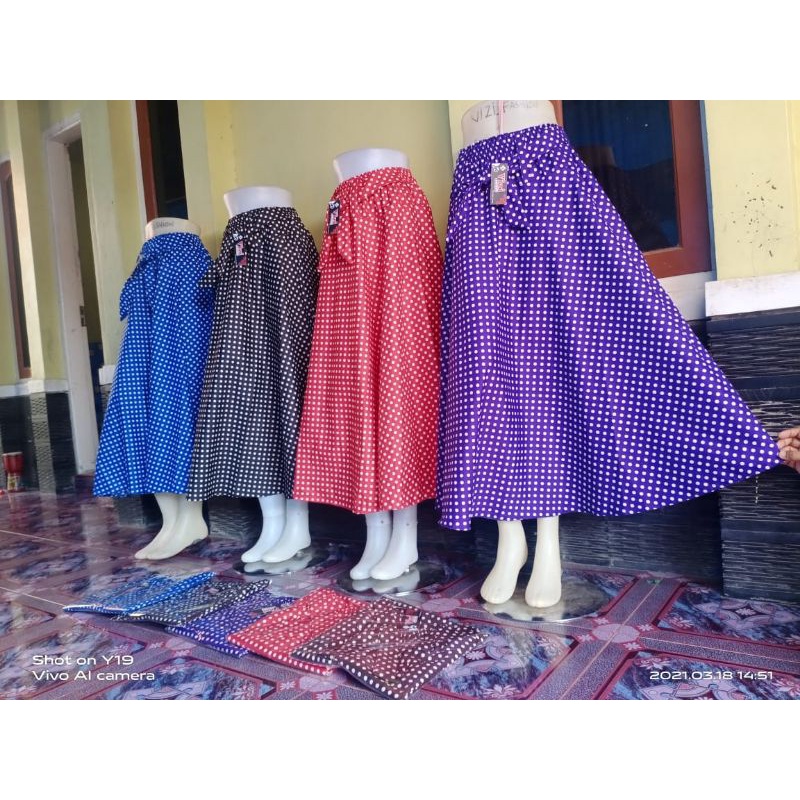 Rok panjang motif kotak dewasa model payung-Polkadot random