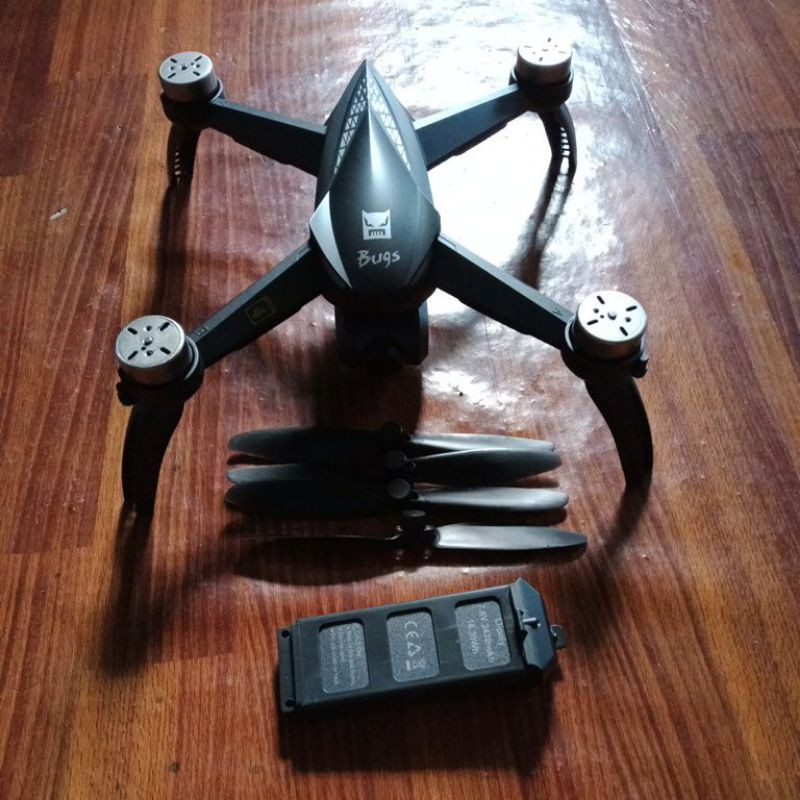Drone MJX Bugs 5W 4K version