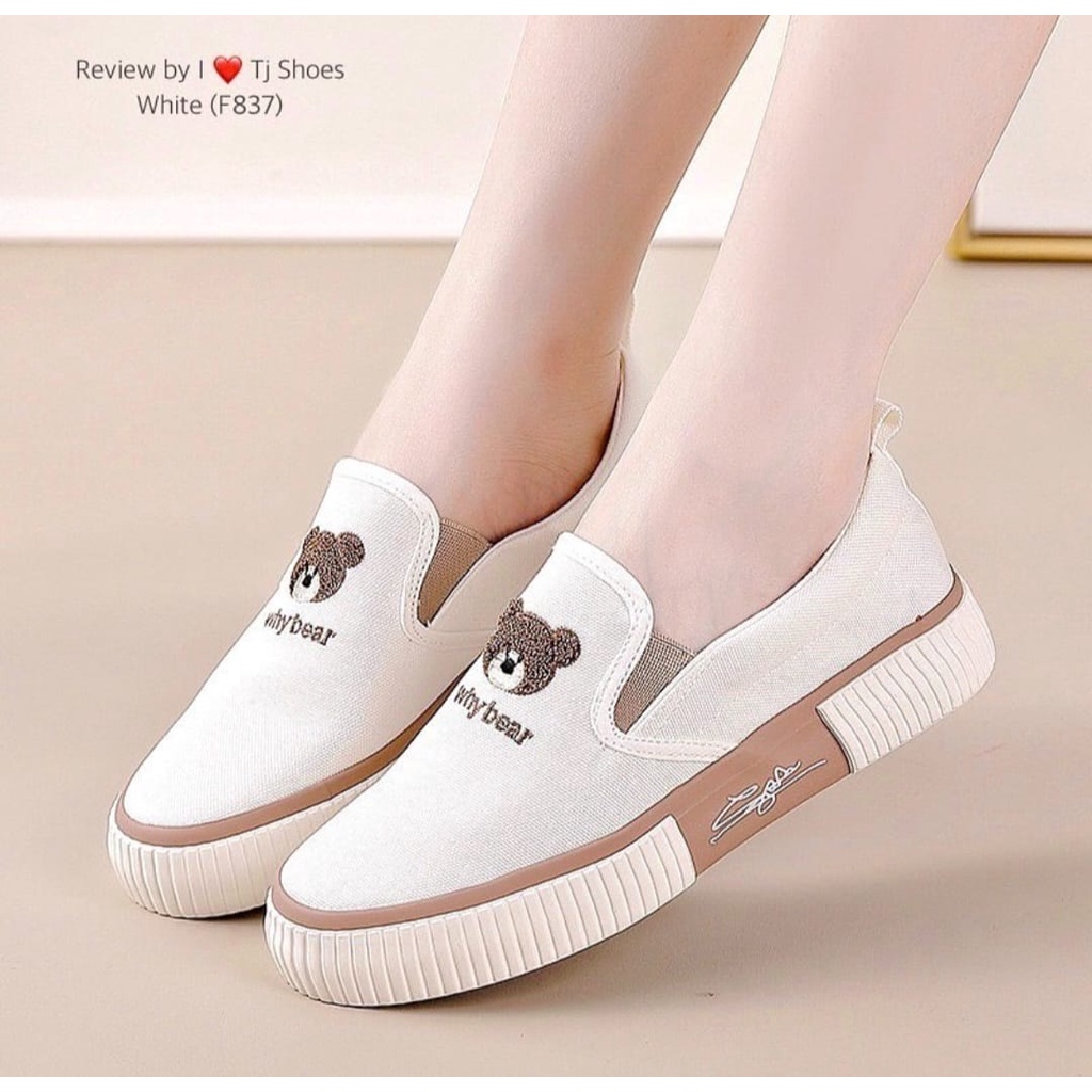 Sepatu Sneakers Wanita Slip On BEAR AS169