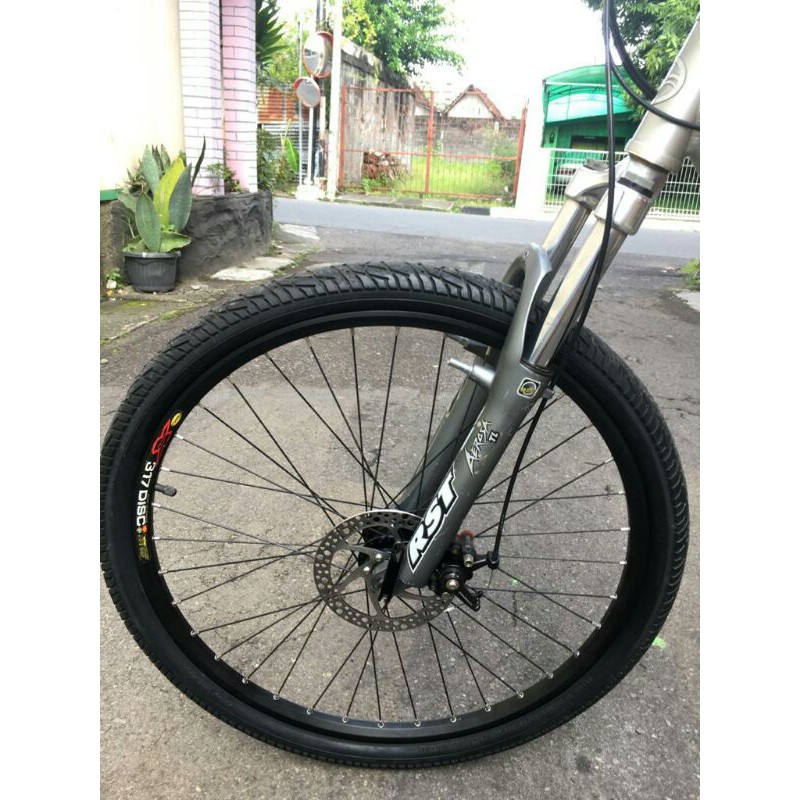 SEPEDA GIANT XTC - TEAM grupset rd shimano 8speed