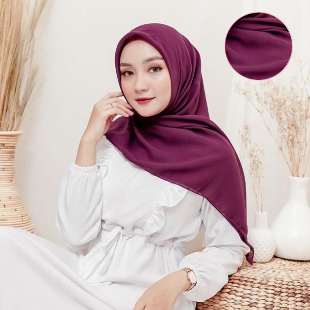 Hijab Segiempat Polycotton 115 x 115 Warna Part 1 Bella Square-PLUM
