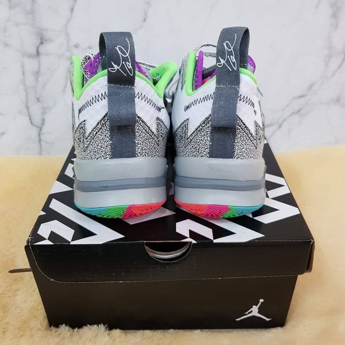 SNEAKERS COWOK HITAM BIRU MISTY  TERMURAH - SEPATU NIKE AIR JORDAN WHY NOT ZERO 3 WHITE NOISE