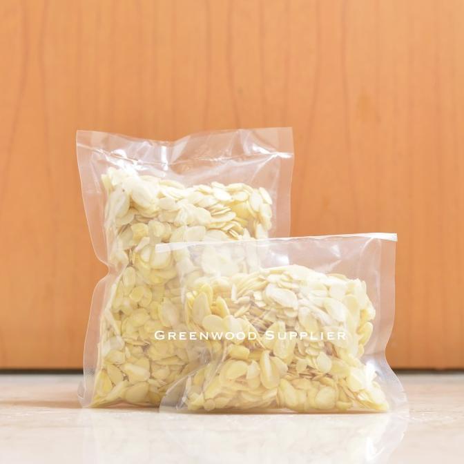 

Kacang Almond Iris / Almond Slice (1Kg)