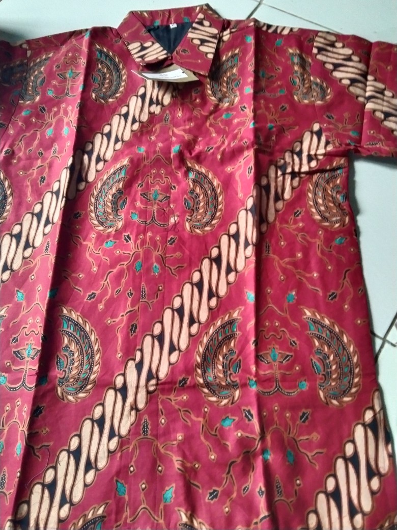 Ajisaka Merah Pendek Kemeja Batik Pria Full Furing Bahan Katun Halus Sragenan