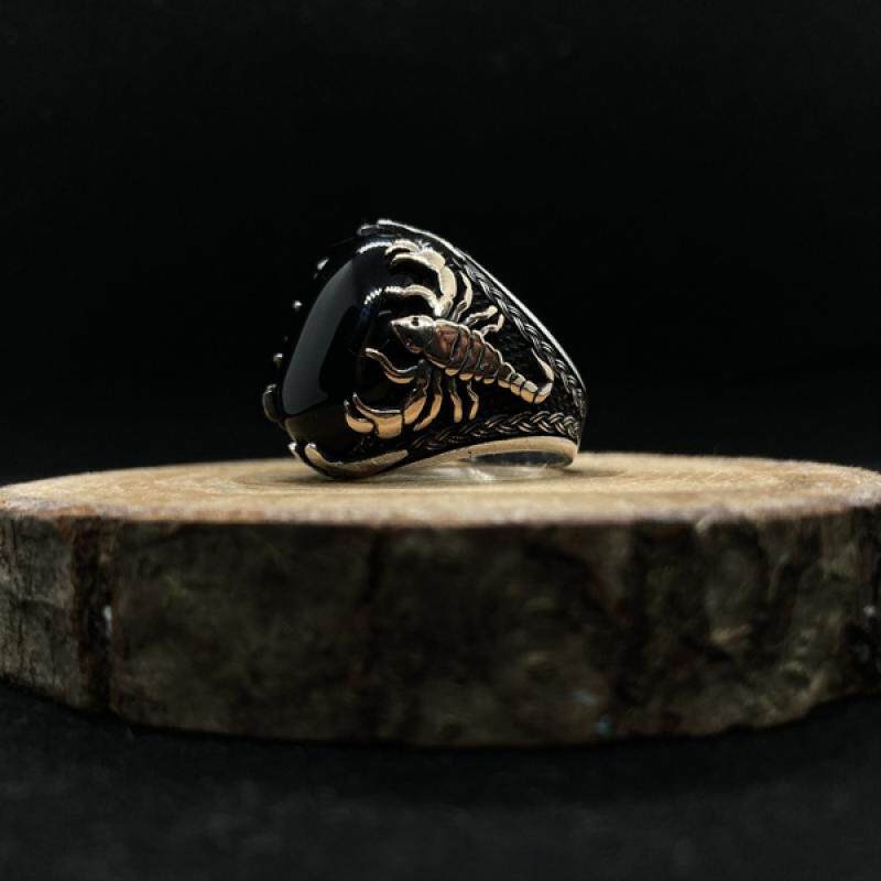 2022 Cincin Pria Desain Kalajengking Scorpio Warna Hitam Gaya Casual Untuk Pesta