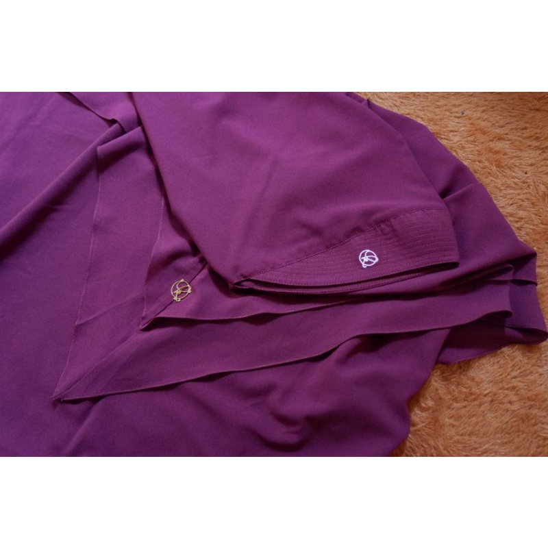 PRELOVED KHIMAR KICIKS 2 LAYER WARNA BURGUNDY