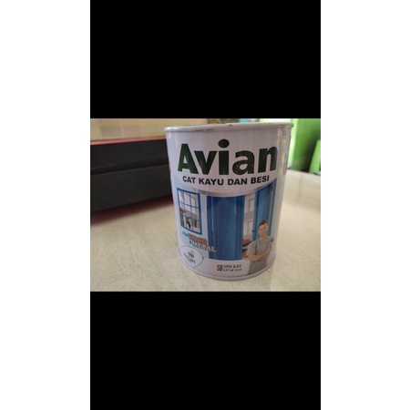 Cat Kayu dan Besi Avian 1 kg 0.9 liter