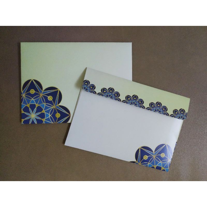 

Amplop tebal eksklusif uk 16x21 desain geometris