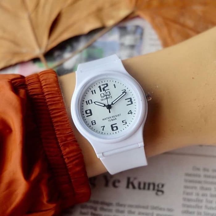 Jam tangan wanita/anak QnQ Rubber 5 warna