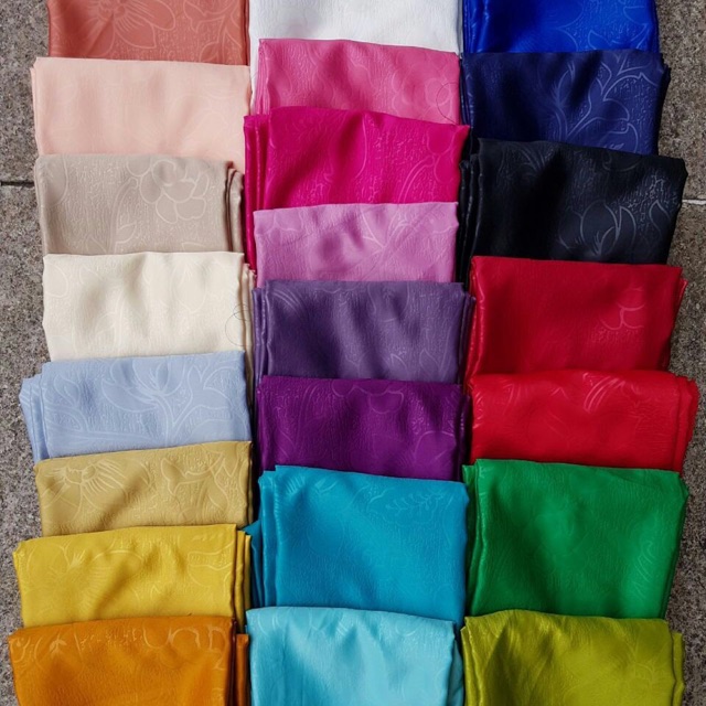 

Silky emboss 200x115