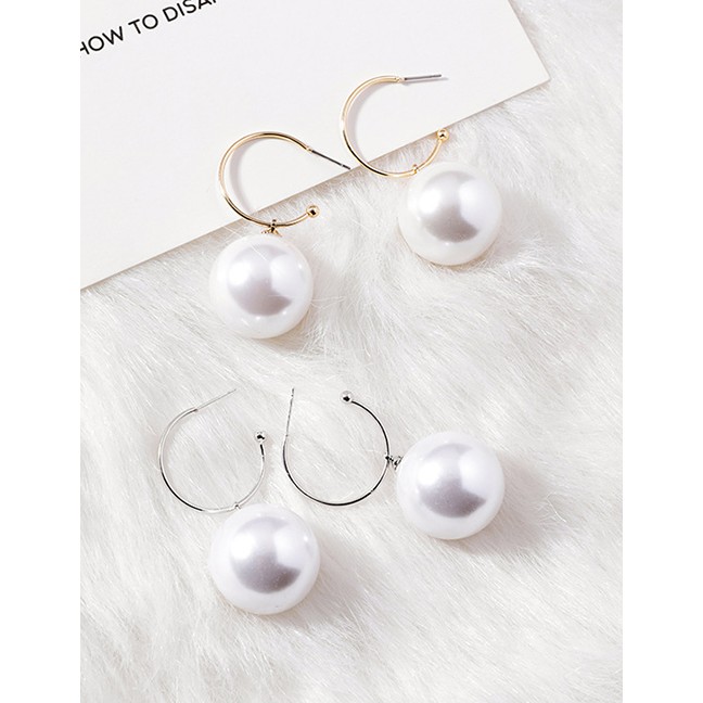 LRC Anting Tusuk Fashion Color Pearl Decorated Earrings F1786X