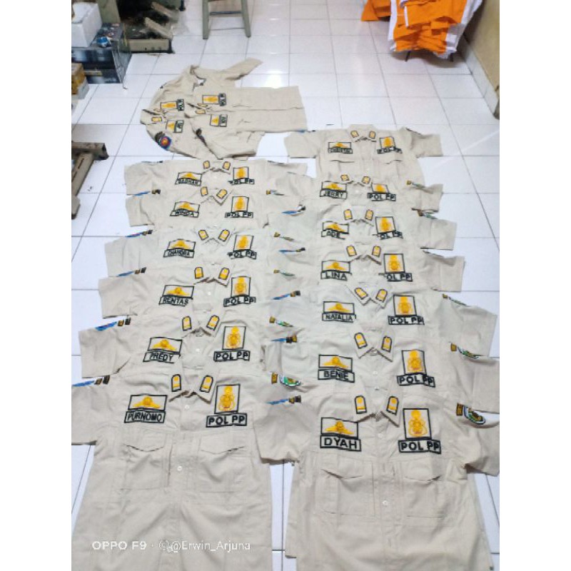 seragam crem pol pp+atribut timbul