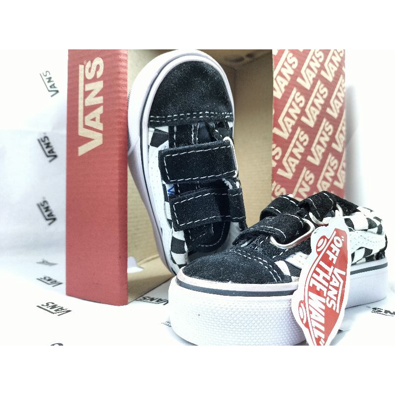 READY GOJEK GRAB SEPATU VANS MOTIF CATUR KOTAK ANAK HITAM PUTIH BLACK WHITE SEKOLAH ANAK PLAY GROUP PG TK SD KELAS 1 2 3 4 5 PEREMPUAN LAKI LAKI CEWEK COWOK MURAH BERKUALITAS TERLARIS