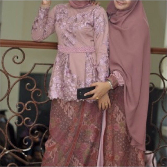 Dress Wisuda/kondangan/graduation