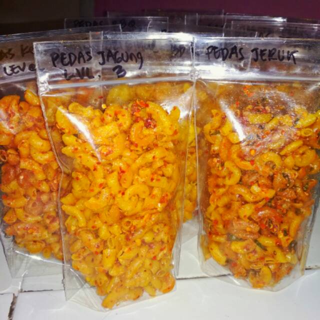 

Makroni original dan pedas