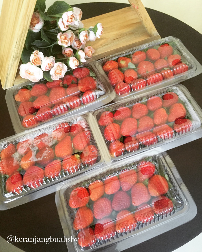 

Buah Fresh Strawberry , buah segar strawbery