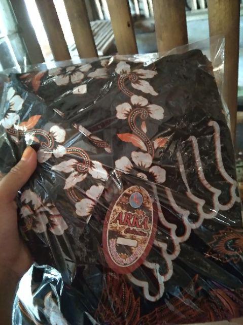 Kemeja Batik Pria Lengan Panjang Motif Sby An