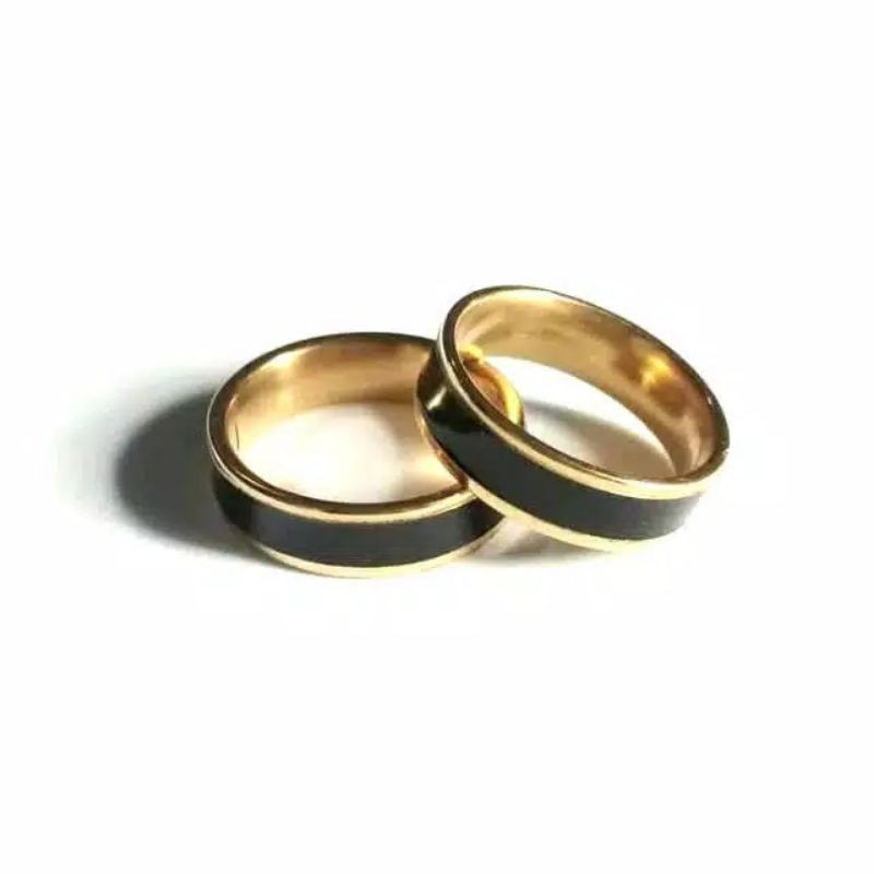 Cincin Hitam Couple  Titanium Stainless steel List Gold dan Silver anti karat selamanya Fashion Ring