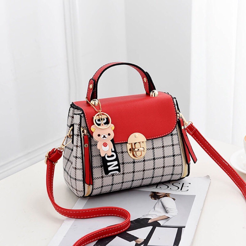 SG7041 syafniegalery tas selempang wanita motif kotak free gantungan tas