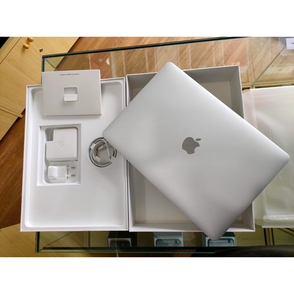 Apple MacBook Pro Touch Bar 2018 MR9V2 13.3 inch 512GB - 8GB BNOB SECOND