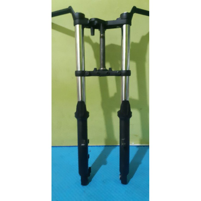 shockbreaker depan set yamaha R25 original