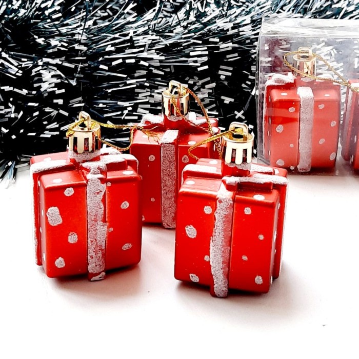 Hiasan Natal Kado Pinus Permen Gantungan isi 6 Christmas Candy Box Hiasan Natal Harga Grosir Termurah