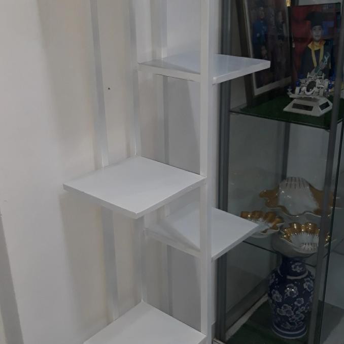 Rak Bunga Minimalis Besi Alphareturns25