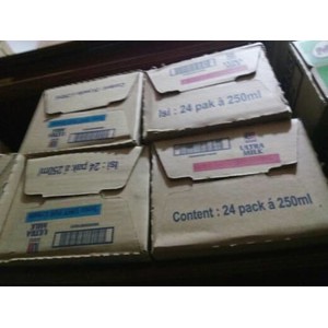 

Susu UHT Ultra Milk 250 ml 1 Dus 24 Pcs - Rasa Mixed / Campur