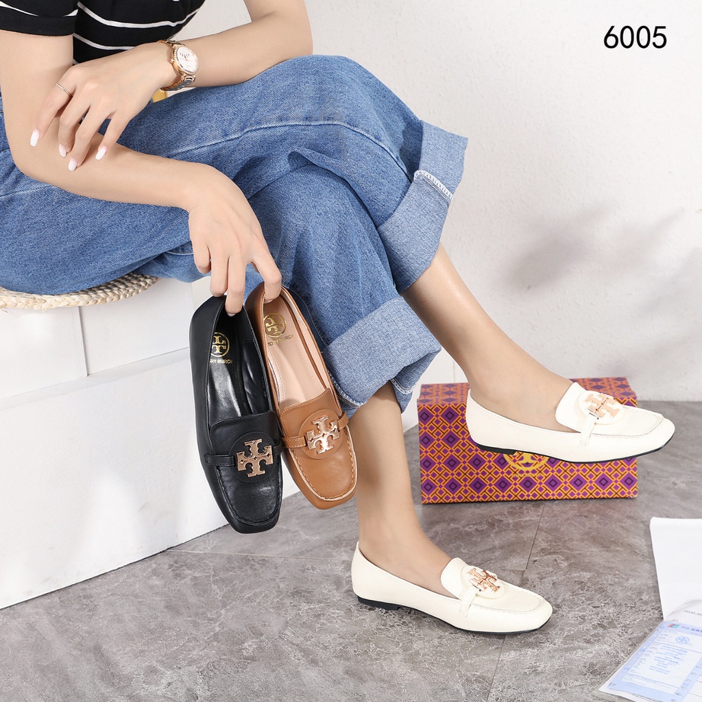 TB Miller Metal-Logo Loafers in Leather #6005