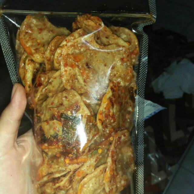 

Cemilan kerupuk elod khas ciparay majalaya