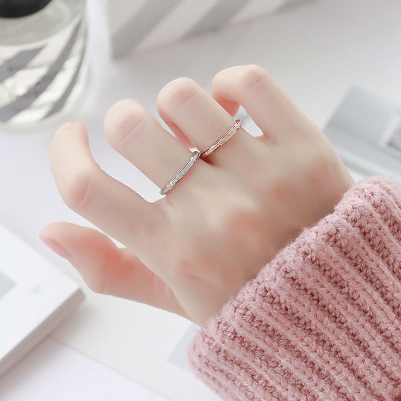 Cincin Pasangan Titanium 18k Emas Klasik Buram Anti Karat  Korea Fashion Aksesoris untuk Wanita /Pria