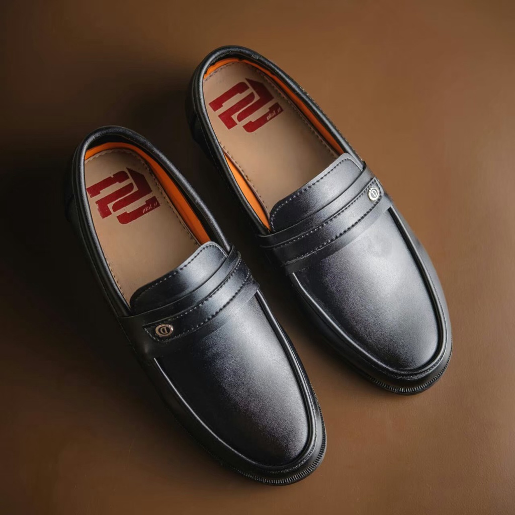 HDS X DTSDE sepatu Formal pria kasual slip on kulit pu sepatu kerja sepatu trendy terbaru