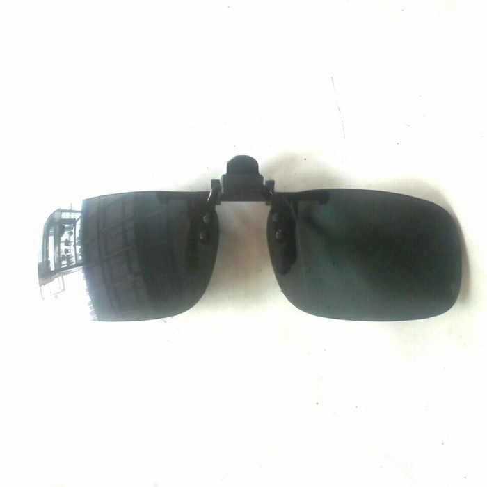 Terlaris Kacamata Klip On Hitam / Kacamata Clip On/ Flip Up Sunglass - S Kecil